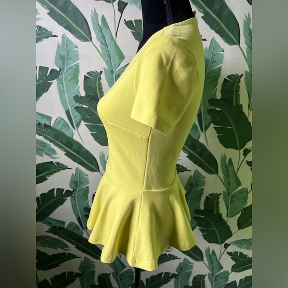 Forever 21 Womens Neon Lime Green Chartreuse Peplum Short Cap Sleeve Y2K Top S - Picture 4 of 7